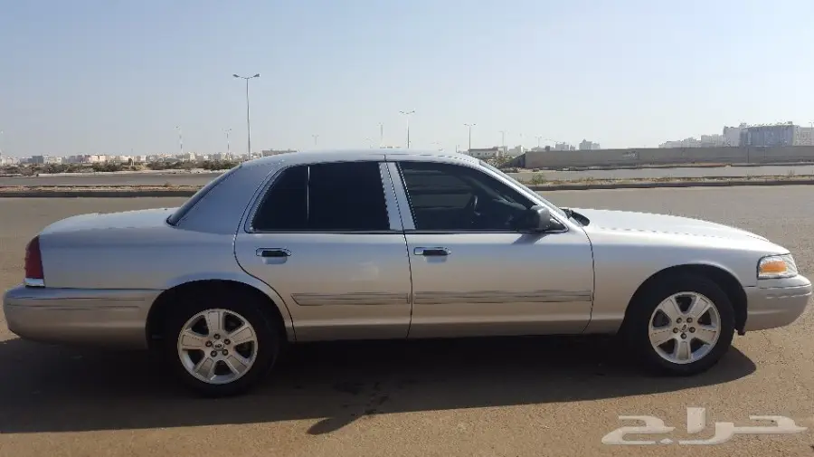 فورد 2011 فكتوريا سعودي نظييف (image 4)