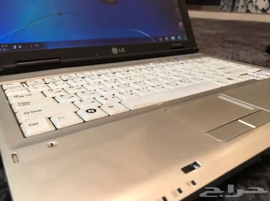 لاب توب LG مستعمل - فرصة للبيع السريع!