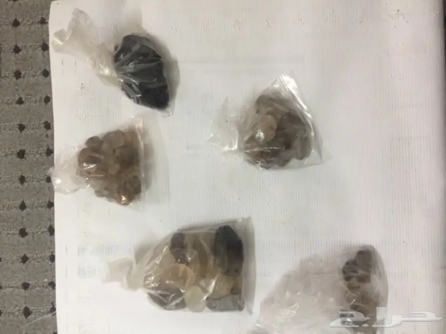 للبيع مجموعة احجار كريمه 