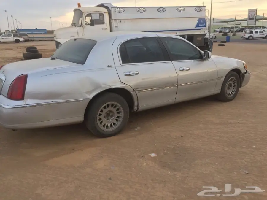 سيارة نظيفة للبيع المستعجل الحد 4000 (image 3)