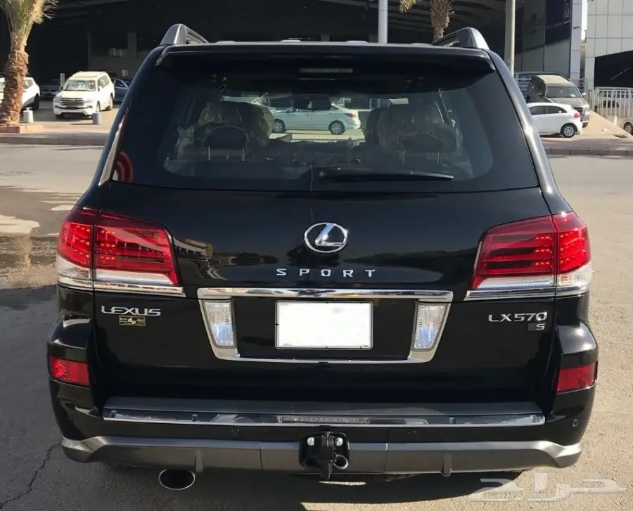 لكزس LX 570 موديل 2015 اسود فل كامل (image 3)
