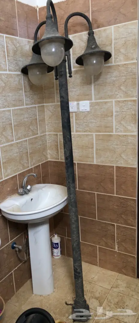كنب وعامود اناره وغساله للبيع  (image 1)