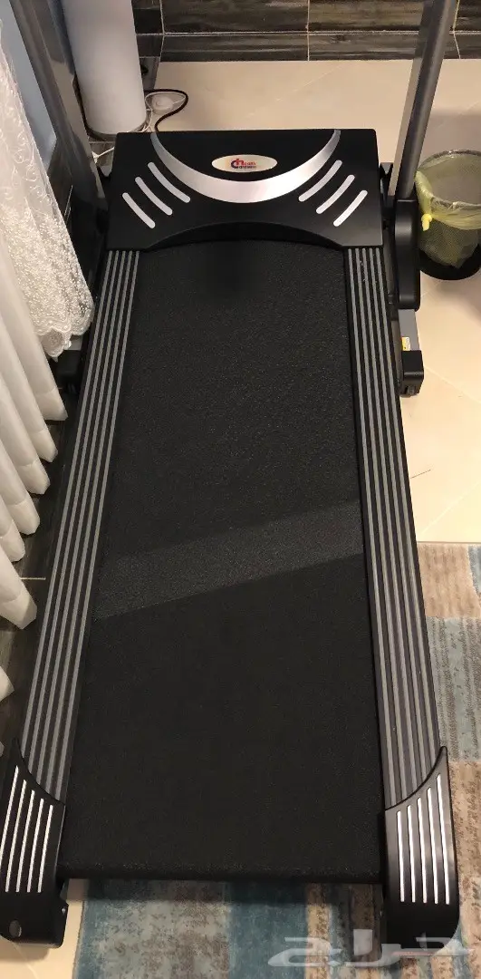 جهاز سير كهربائي شبه جديد