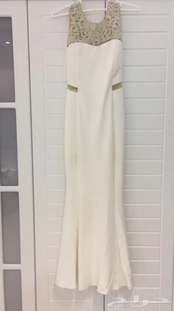 فستان سهره للبيع السبب الحاجه جديد.