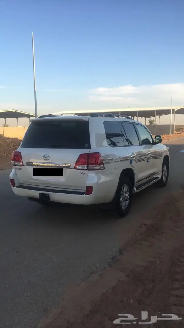 للبيع لندكروزر GXR فل كامل 2008 (image 2)