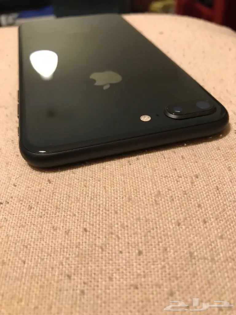 ايفون 8 بلس اسود 64 (image 4)