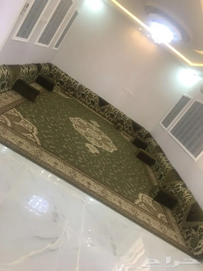 جلسة نظيفة للبيع