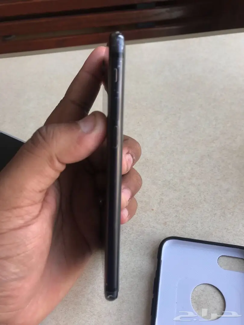 ايفون 7 اسود (image 4)