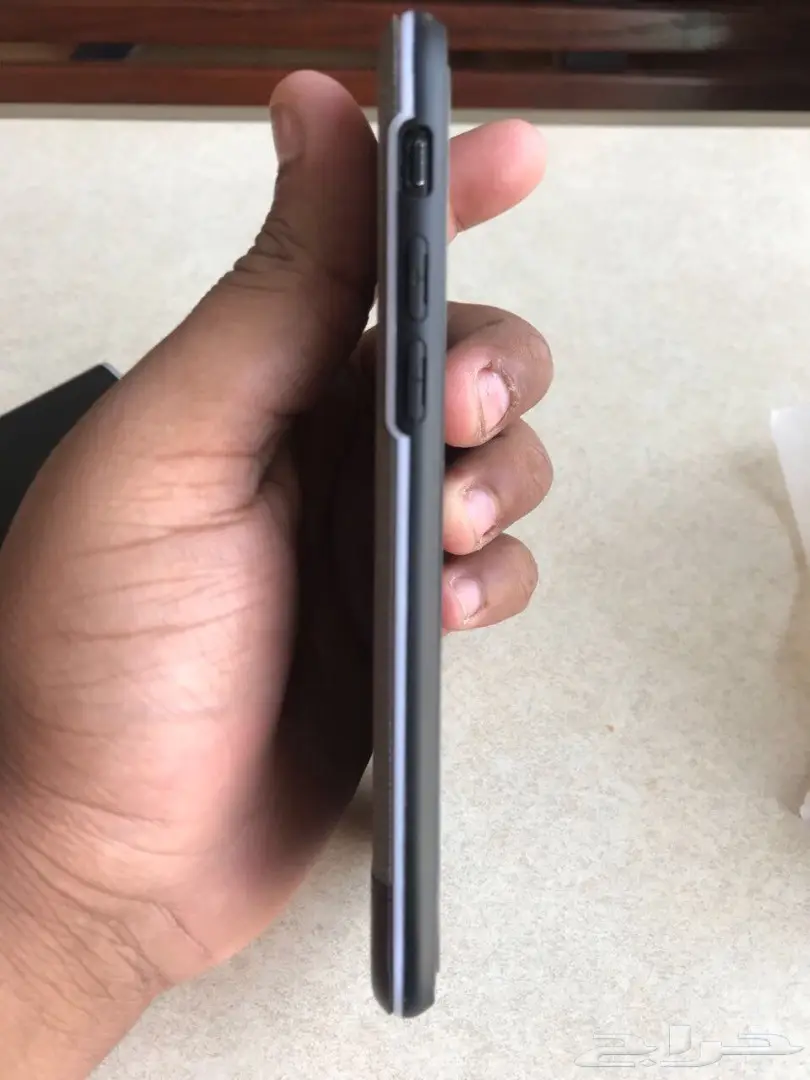 ايفون 7 اسود (image 11)