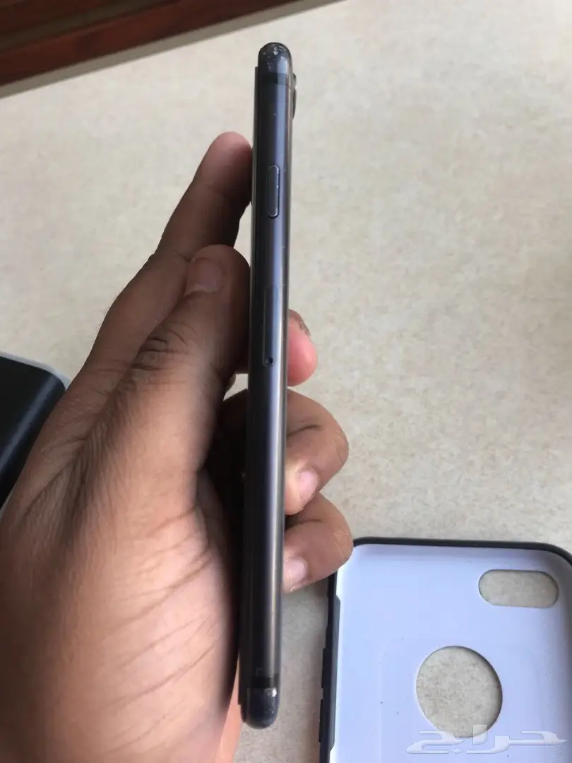 ايفون 7 اسود (image 13)