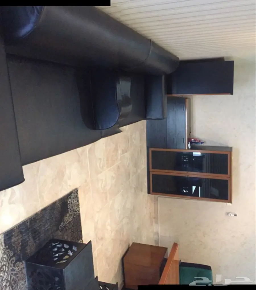 مكتب فاخر مع محتوياته (image 1)