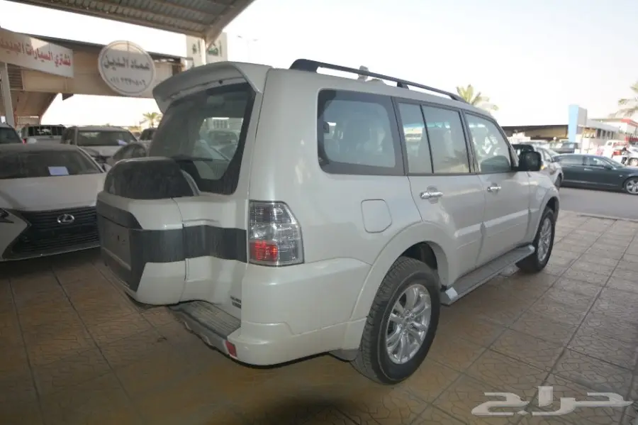 باجيرو 2017(3800سي سي) فل نفقيشن كويتي100ألف (image 1)