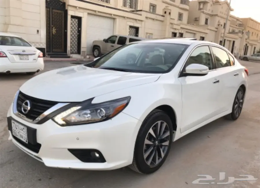 للبيع التيما 2017 فول كامل  (image 3)