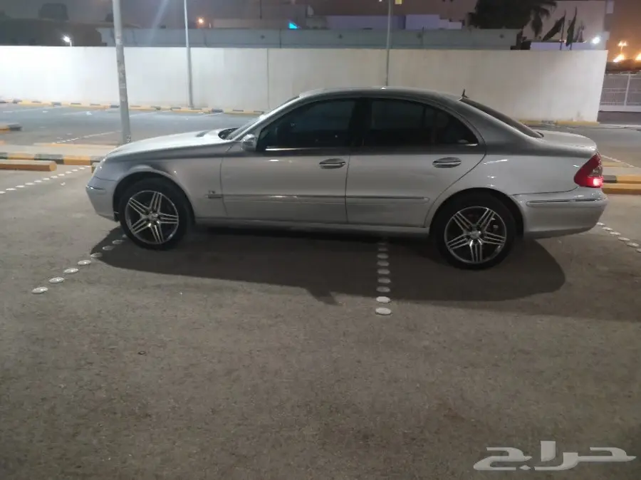 مرسدس حجم 240E موديل 2003 (image 2)
