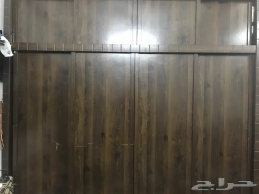 دولاب ملابس