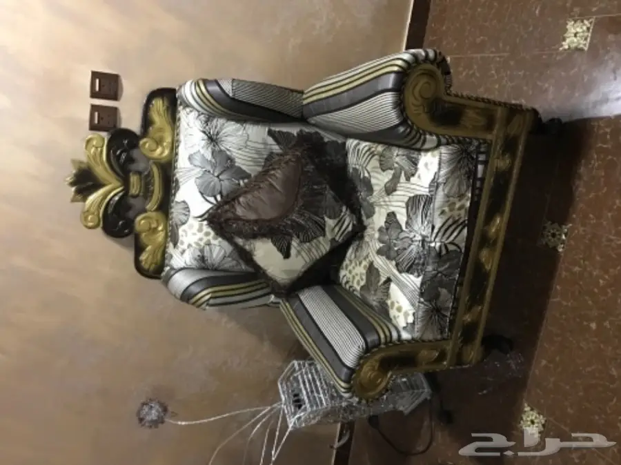 كنب أمريكي فخم ٤ قطع - فرصة لا تُفوّت!