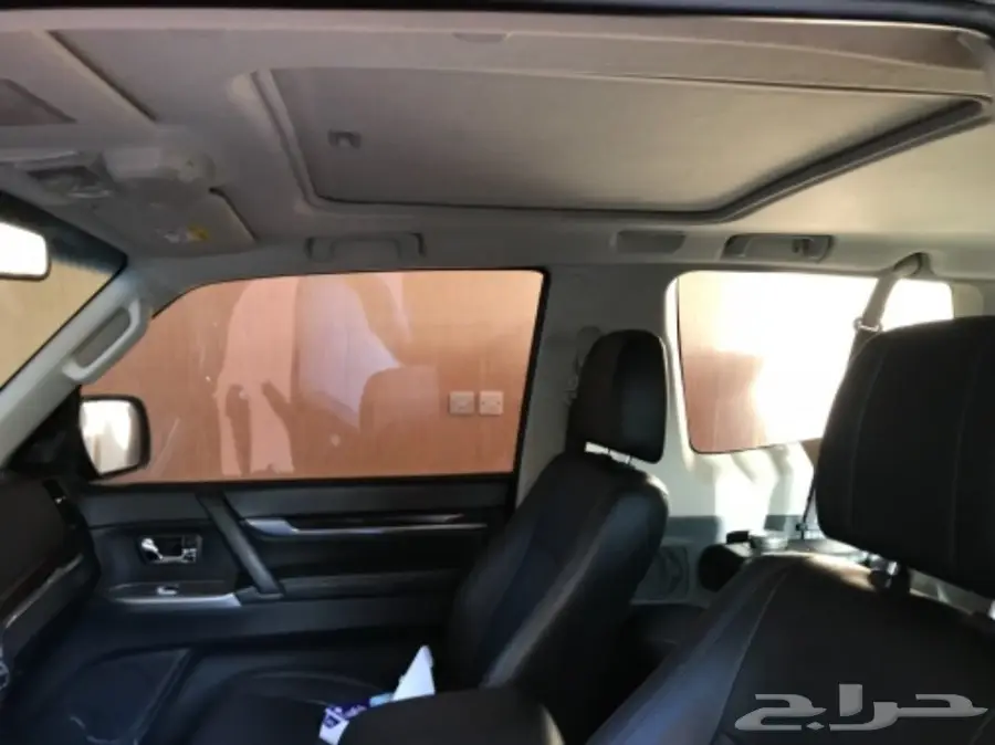 باجيرو ربع 2016 أسود - مستعمل - علي السوم (image 19)