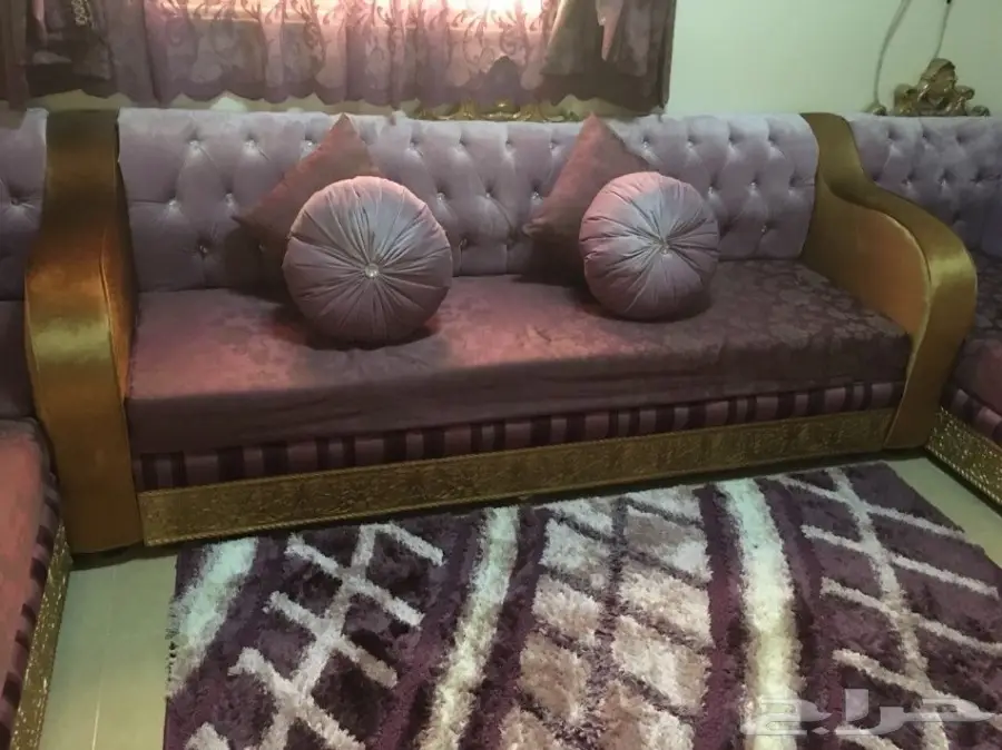 كنب نظيف جدا 