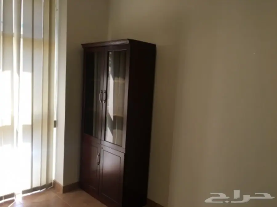   للبيع عدد من المكاتب والكمبيوترات  (image 7)