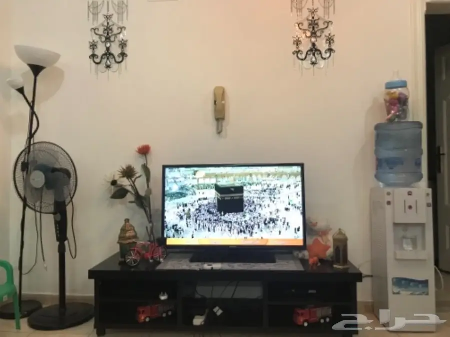 كنب نضيف جدااا وسجاد 