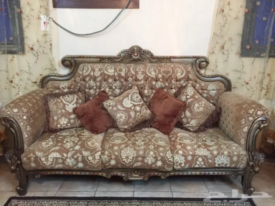 أثاث شقة جديد ونظيف جدا للبيع لدواعي السفر