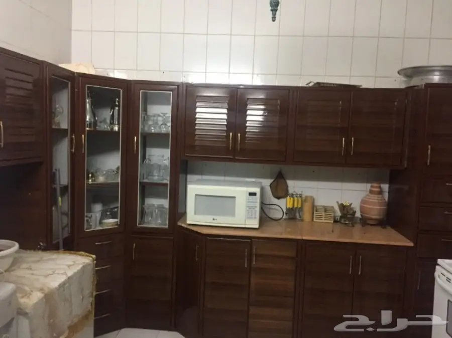 أثاث شقة جديد ونظيف جدا للبيع لدواعي السفر (image 7)