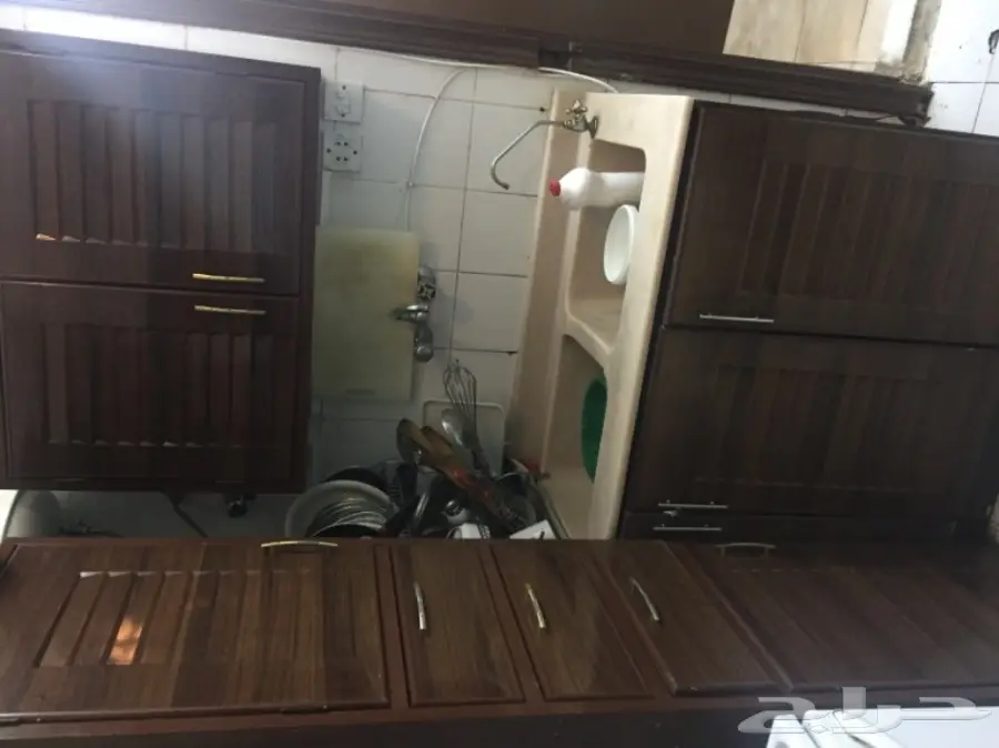 أثاث شقة جديد ونظيف جدا للبيع لدواعي السفر (image 10)