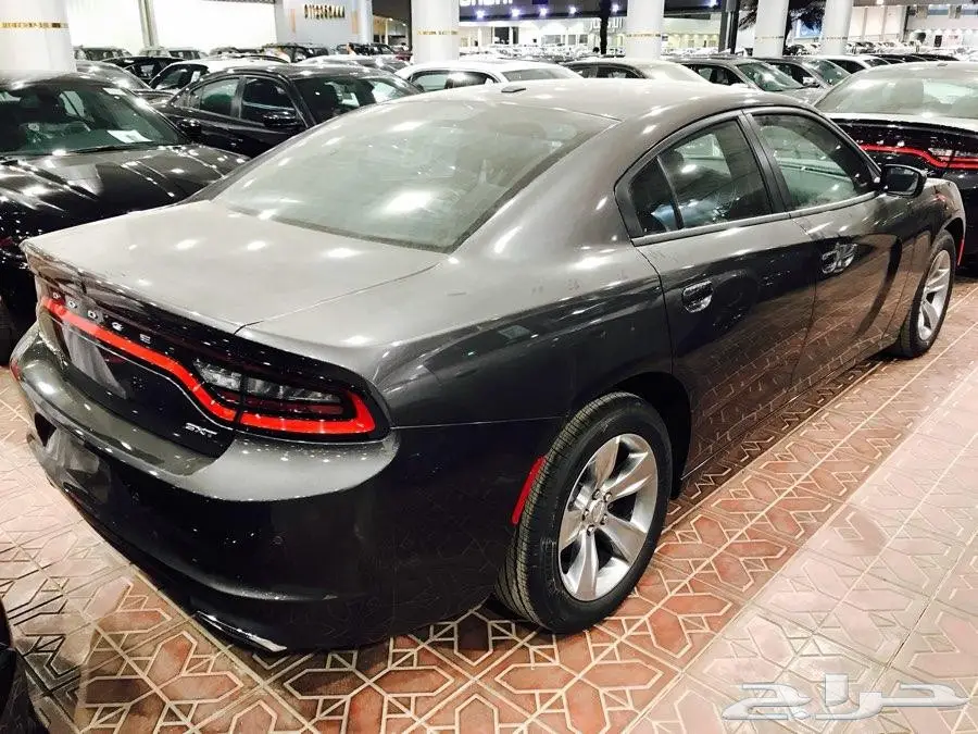تشارجر - SXT 2 - فتحه شاشه - 2018 - سعودي (image 8)