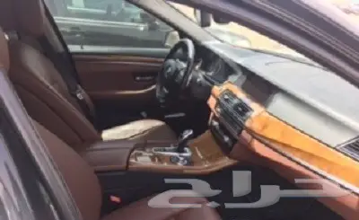 BMW حجم 523 موديل 2011 نظيف (image 2)