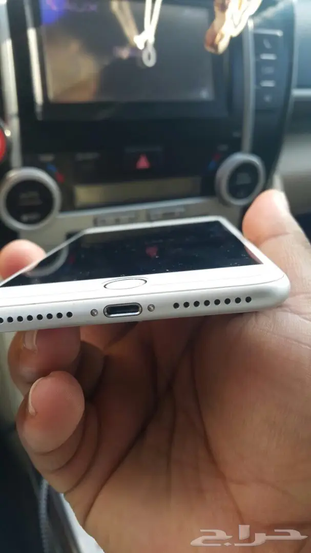 أيفون 8 بلس فضي ابيض شبه جديد (image 3)