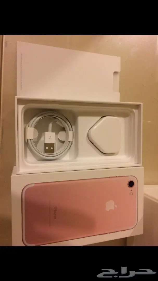 سماعات و شاحن ايفون وكاله من الكرتون بالدمام (image 3)