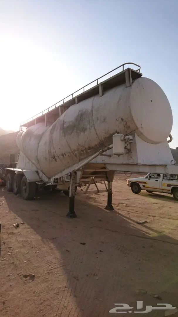 للبيع عدد 2 بلكر إسمنت سائل من تصنيع الشميري (image 7)
