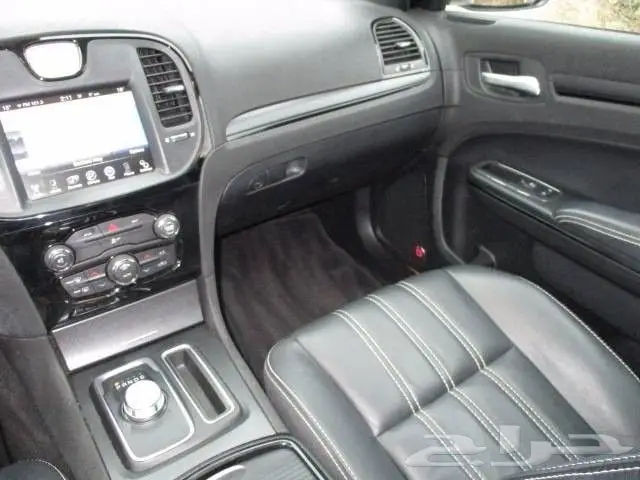  للبيع كرايسلر S300 2015 استيراد ع الطلب (image 13)