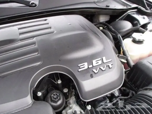  للبيع كرايسلر S300 2015 استيراد ع الطلب (image 24)