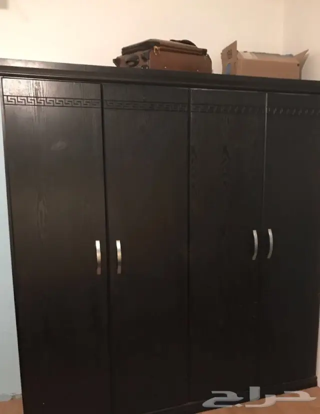 غرفة نوم كامله للبيع. (image 2)