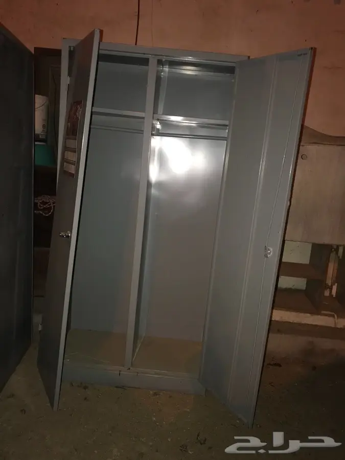 دواليب حديد نضيفه جدا للبيع (image 1)