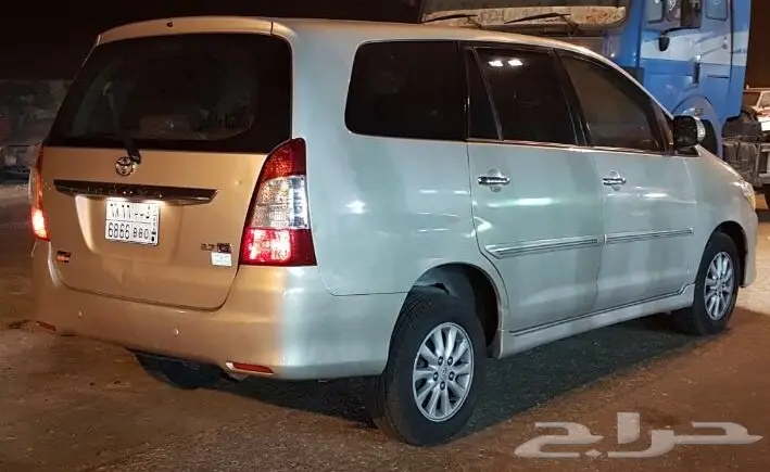 للبيع انوفا 2012  (image 5)