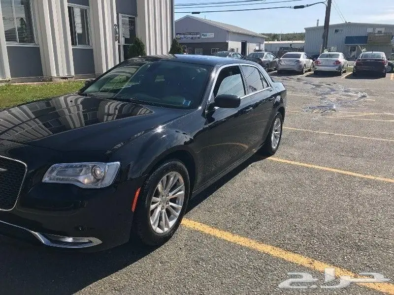 للبيع ... كراسيلر... 300c 2015  (image 5)