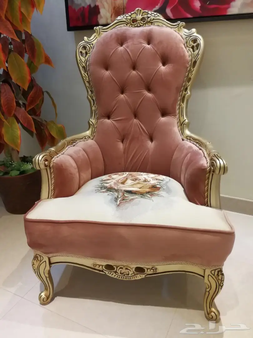 للبيع كنب كلاسيكي تركي فخم جدا جديد (image 3)