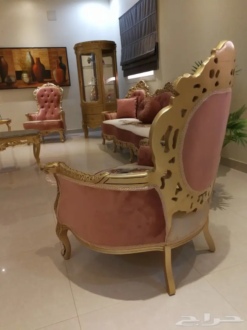 للبيع كنب كلاسيكي تركي فخم جدا جديد لم يستخدم (image 8)