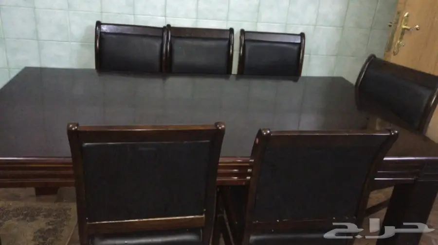 طاولة طعام للبيع