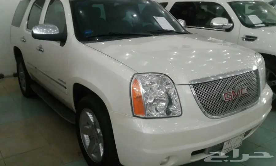 2010 يوكن دينالي AWD (image 2)