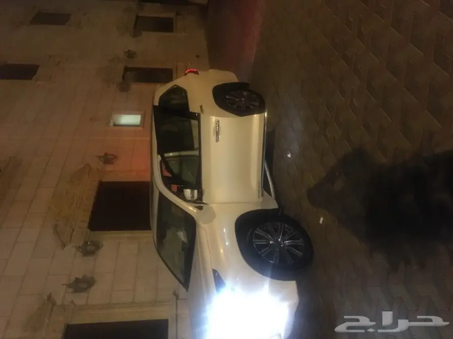 لكزس بريمي 2017 - فل كامل - حالة ممتازة!