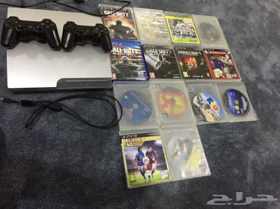 سوني3 نظيفة مع كامل اغراضها مع 14 شريط