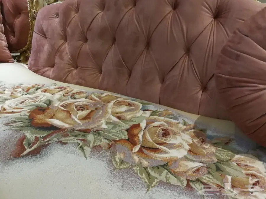 للبيع كنب كلاسيكي تركي فخم جدا جديد (image 4)