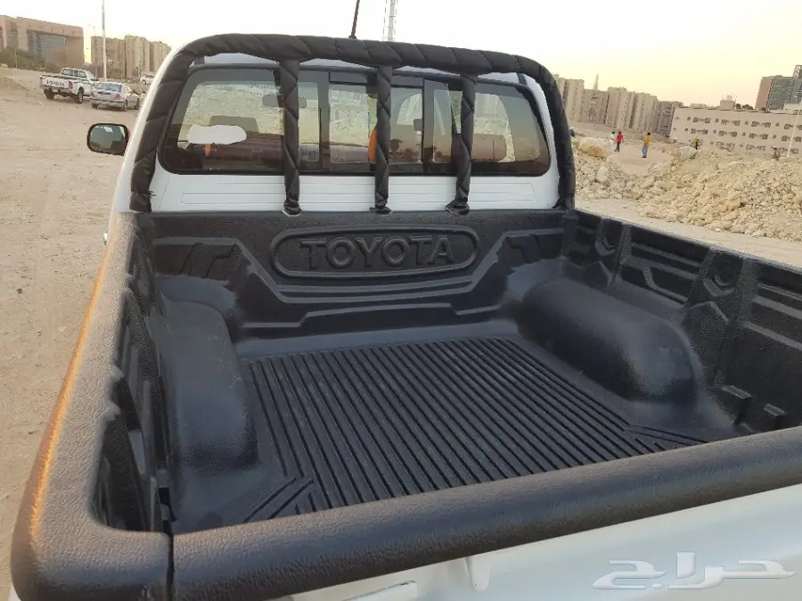 هايلكس GL لؤلؤي غمارتين 2015 بدي وكالة (image 4)