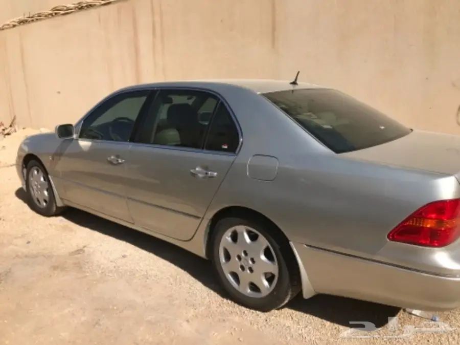 لكزس ال اس 2003 نظيفه جدا  (image 8)