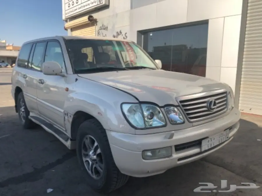 جيب لكزس عاجل ب20 الف