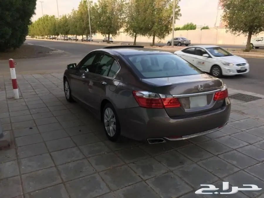 أكورد اسبيشل موديل 2016 للبيع (image 7)