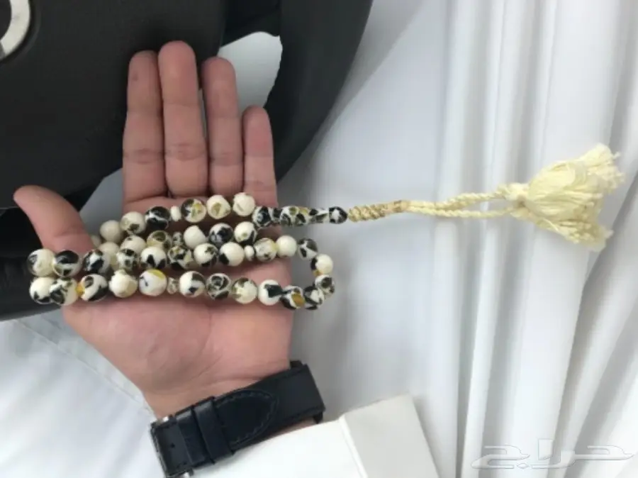 مزاد رقم 285 سبحة تراب كهرمان